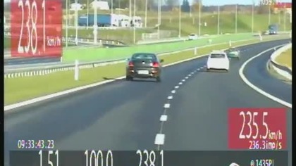 Ostr&oacute;da: 240km/h pędził po krajowej 7