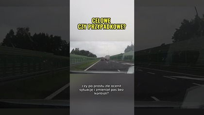 Celowo czy błąd? Toyota doprowadza do kolizji.  Jak myślicie? #dashcam #kolizja #droga