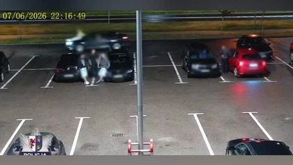Myśleli, że nikt nie widzi Kamery miały inne zdanie.   #policja #shorts #kierowcy