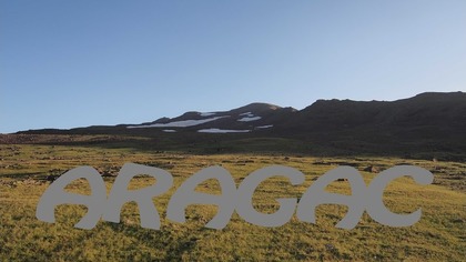 Armenia na dwóch kołach  -  Aragac