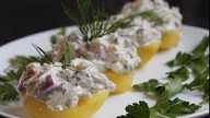 Śledź w sosie jogurtowym z jabłkiem