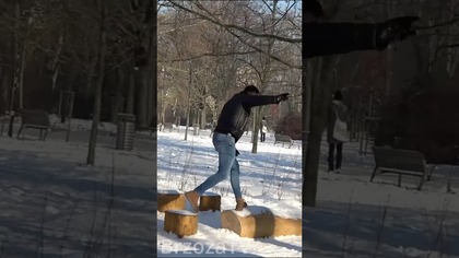 Bawię się na placu zabaw za pół miliona