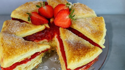 Ciasto francuskie z kremem i truskawkami  gotowe w 20 minut