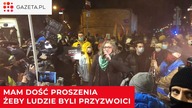 Lempart przemawia na Nowogrodzkiej.  Lekarze i lekarki, to czas próby dla was