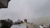 Sąsiad zatruwa powietrze gdzie to zgłosić ?