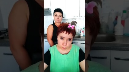 Jeśli podoba Ci się moja praca, wesprzyj proszę m&oacute;j kanał na YT subskrybując go, aby oglądać więcej film&oacute;w: @gosia_pik
#shorts #zabawneshorty #dziecięcalogika #rodzinneśmieszki  #polskashorty #humor #mamaic&oacute;rka #śmiesznesytuacje #życierodziny #dzieciwmieszkaniu #czystabeka