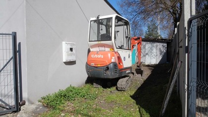 Maszt telefonii komórkowej na Dąbrowie Narodowej.  Pierwsze prace ziemne