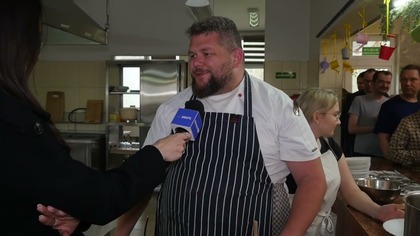 Marcin Socha przeprowadził warsztaty kulinarne dla podopiecznych ŚDS w Jaworznie