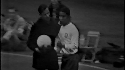 Eusebio vs Lew Jaszyn 28. 07. 1966