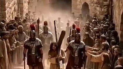 Umarł na krzyżu za nas wszystkich.