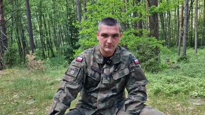 Jakich Mamy Żołnierzy Małe Dziewczynki, Matki Karmiące, Starsze Panie.  [Czy Wart