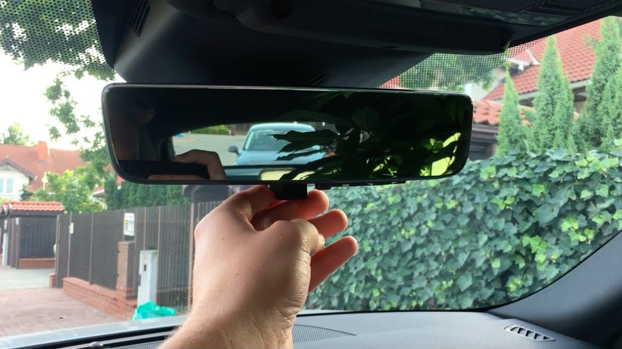 Tak działa ClearSight Rear View Mirror cyfrowe lusterko w Range Rover
