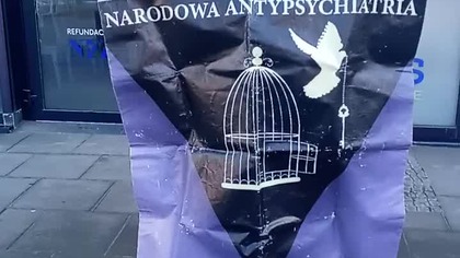 Protest przeciwko kongresu pseudonaukowemu psychiatrii.