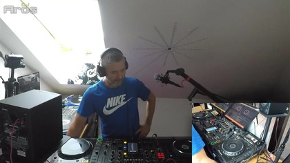 AROSŁAWKOWE LIVE-STREAMOWE SPONTANICZNE GRANIE 
 AUDIO: https://www.hearthis.at/djarospl/spontan-130

 DJ SPRZĘT: PIONEER CDJ 2000 · PIONEER DJM 2000

 WSZYSTKIE LINKI  https://www.linktr.ee/djAROSpl