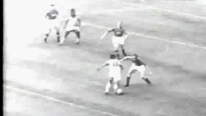 Garrincha akcja vs ZSRR 1958 Mundial