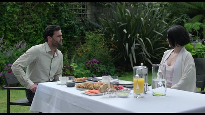 Co kryją jej oczyS01E01Przypadkow spotkania