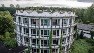 OPUSZCZONY OŚRODEK WCZASOWY