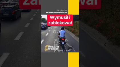 Kierowca skutera wymusza pierwszeństwo, a następnie celowo blokuje autobus #kierowca #warszawa
