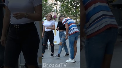 Mogę Ci przelać wodę przez nogawkę