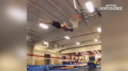 Ludzie są niesamowici - triki na trampolinie