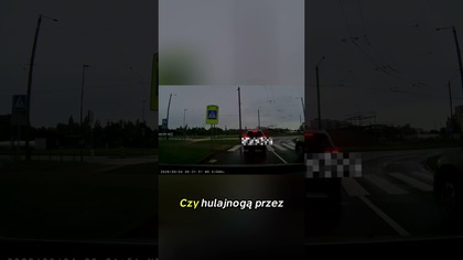 Nigdy nie rób tego na hulajnodze!  #przepisy #shorts
