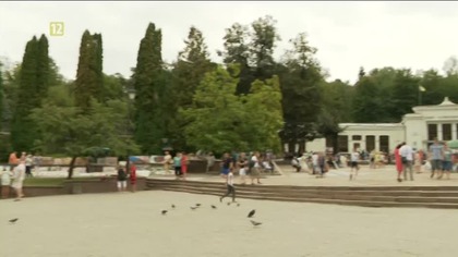 Dziewięcioodcinkowy program, kt&oacute;ry odkrywa przed widzami fascynujące losy wybitnych Polak&oacute;w związanych z Lwowem. Program prowadzi widz&oacute;w przez uliczki i zabytki Lwowa, przypominając o ludziach, kt&oacute;rzy swoją pracą i pasją zapisali się na kartach historii, pozostawiając po sobie trwałe dziedzictwo. 