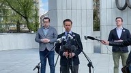 Rząd nielegalnie drukuje karty do głosowania - Krzysztof Bosak