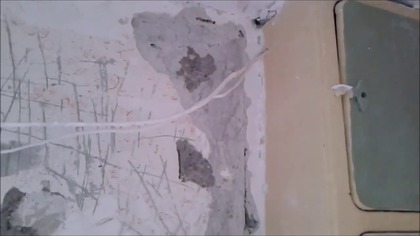 cz.5 Ściana TV w kamieniu ozdobnym - przedpokój w kamieniu , usuwanie starej farby