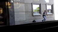Czekając na autobus