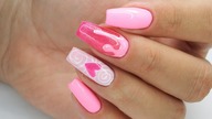 Valentines heart nails art / Charbonne