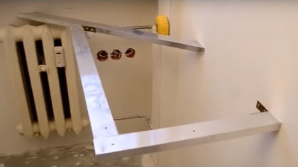 Finał - Wiszące biurko, biała cegła płytki gipsowe z fugą - Metamorfoza pokoju