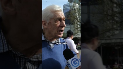 HIT.  EMERYT NIE WYTRZYMAŁ, PODSZEDŁ DO MŁODEJ DZIEWCZYNY I SIĘ ZACZĘŁO... 