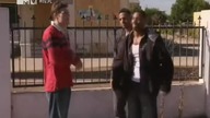 Tajemnica Amy S01E19 Money for Nothing Chicks for free (Pieniądze za nic dla lasek za darmo) (The se