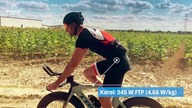 Zostałem zniszczony.  Ten facet ma 345 w FTP i ciśnie 45 km/h!