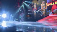 10  Shake your body (Down to the ground)