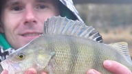 Łowienie agresywnych okoni na spinning + casting na 2 dziewczyny