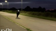 Odpalasz i od razu odkręcasz? To częsty błąd motocyklistów #najczestszebledymotocyklistow