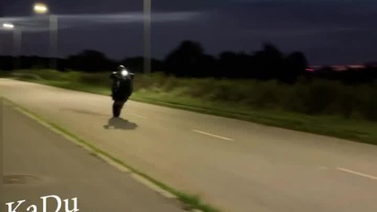 Odpalasz i od razu odkręcasz? To częsty błąd motocyklistów #najczestszebledymotocyklistow