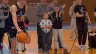 Kosz 305cm - Wsad 360 pod nogą w wieku 17 lat #shorts