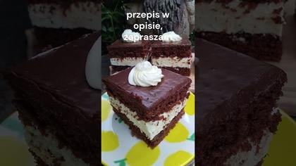 pyszna wuzetka-zapraszam po przepis 
FILM  https://www.youtube.com/watch?viiij5ZbgtuA
PRZEPIS NA BLOGU http://smaki-katriny.blogspot.com/2025/07/klasyczna-wuzetkawzk-najlepszy-przepis.html

BLASZKA 25X35CM 

używam szklanki 250ml 



BISZKOPT

-7 dużych jajek L lub 8 mniejszych M 
-1 szkl mąki pszennej tortowej
-4 łyżki kakao
-2 łyżeczki proszku do pieczenia
-szklanka cukru 



BITA ŚMIETANA

-1 litr śmietanki 36%
-2 łyżki żelatyny
-100ml gorącej wody
-5 kopiastych łyżek cukru pudru


POLEWA
-150g czekolady mlecznej lub deserowej
-pół łyżki kakao
-50g masła lub margaryny
-8 łyżek mleka 


DODATKOWO

-powidła śliwkowe lub dżem porzeczkowy

-200ml mocnej herbaty z odrobiną alkoholu do nasączenia (jeśli ciasto będą jadły dzieci alkohol pomijamy)