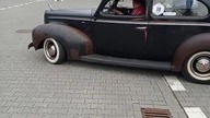 Odjazd Forda Deluxe V8