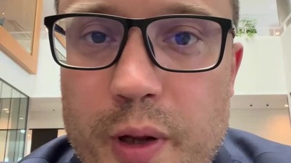 1474 9. 8K views · 371 reactions Krótko Afrykańczyk od tyłu rozrywa butelką pół głowy Polakowi.   (1)