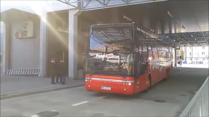 2 Polskie Busy Metro Młociny Wjazd na peron