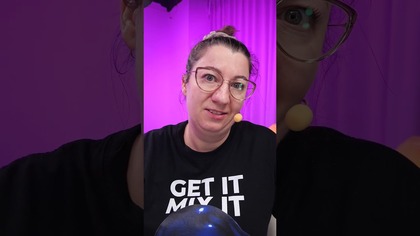 CZY POWINNA POWIEDZIEĆ SWOJEJ STYLISTCE, ŻE MA HIV?