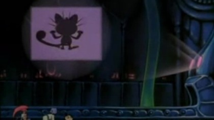 Pierwsza ekranizacja zapoczątkowanej w 1995 roku serii gier video Pokemon. Składa się z dw&oacute;ch części. W pierwszej z nich Pikachu i inne Pokemony wybierają się na ob&oacute;z, gdzie pomiędzy nimi wybucha kł&oacute;tnia. W drugiej Mewtwo planuje zemstę na innych, kt&oacute;rzy zrujnowali mu życie.