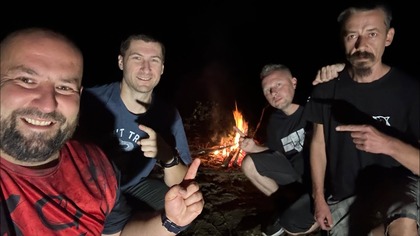  Plotki znad Rzeki: Gorące Nowinki z obozu Łowca