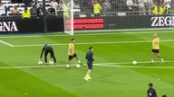 Lewy podczas rozgrzewki!