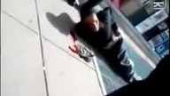 Policja brutalnie obala niepełnosprawnego