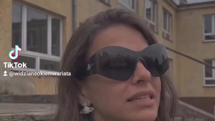 Facet pamięta każdy komplement, jaki dostał w życiu...  