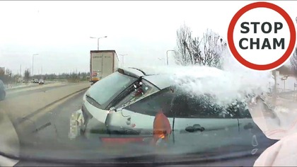 Poślizg na zakręcie i kolizja w Poznaniu #1871 Wasze Filmy